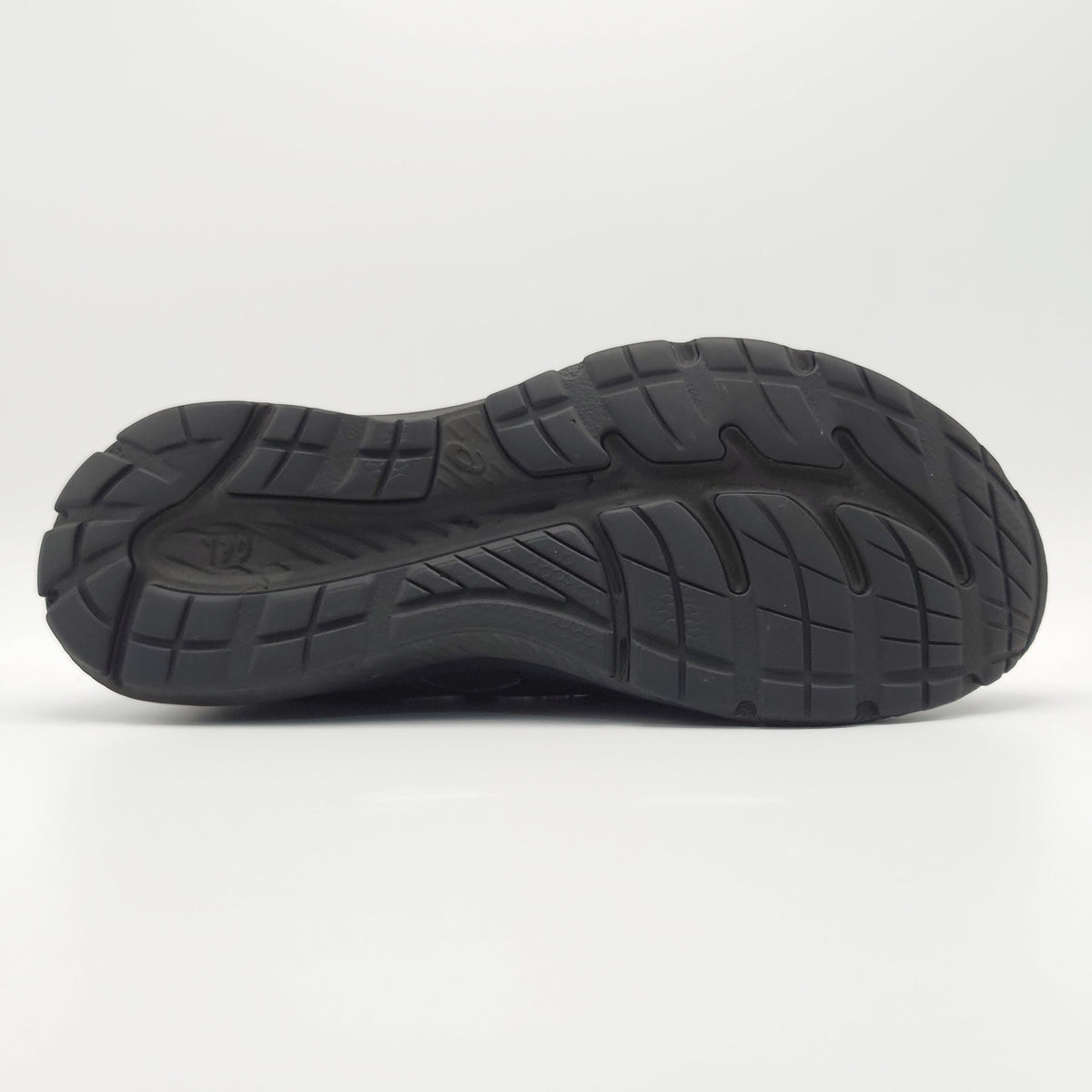 ASICS Gel Contend 8