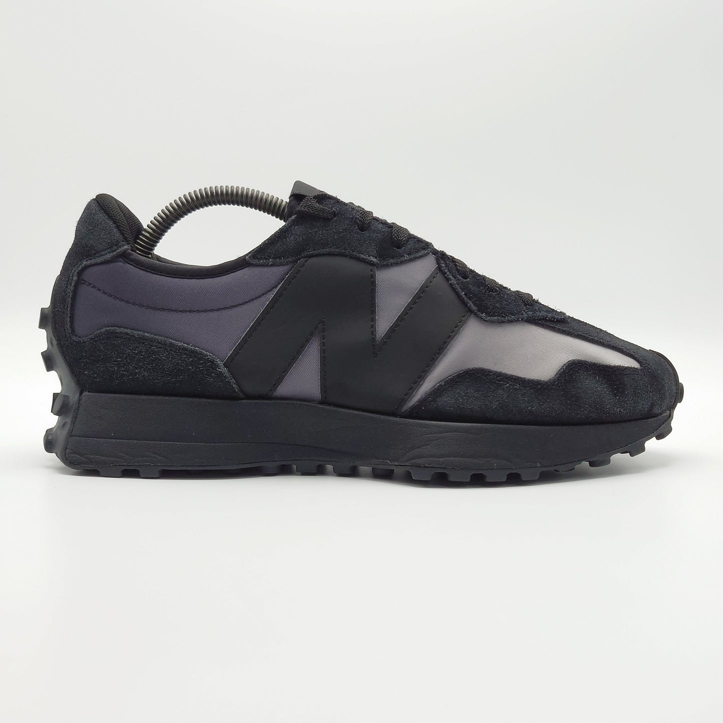 New Balance 327