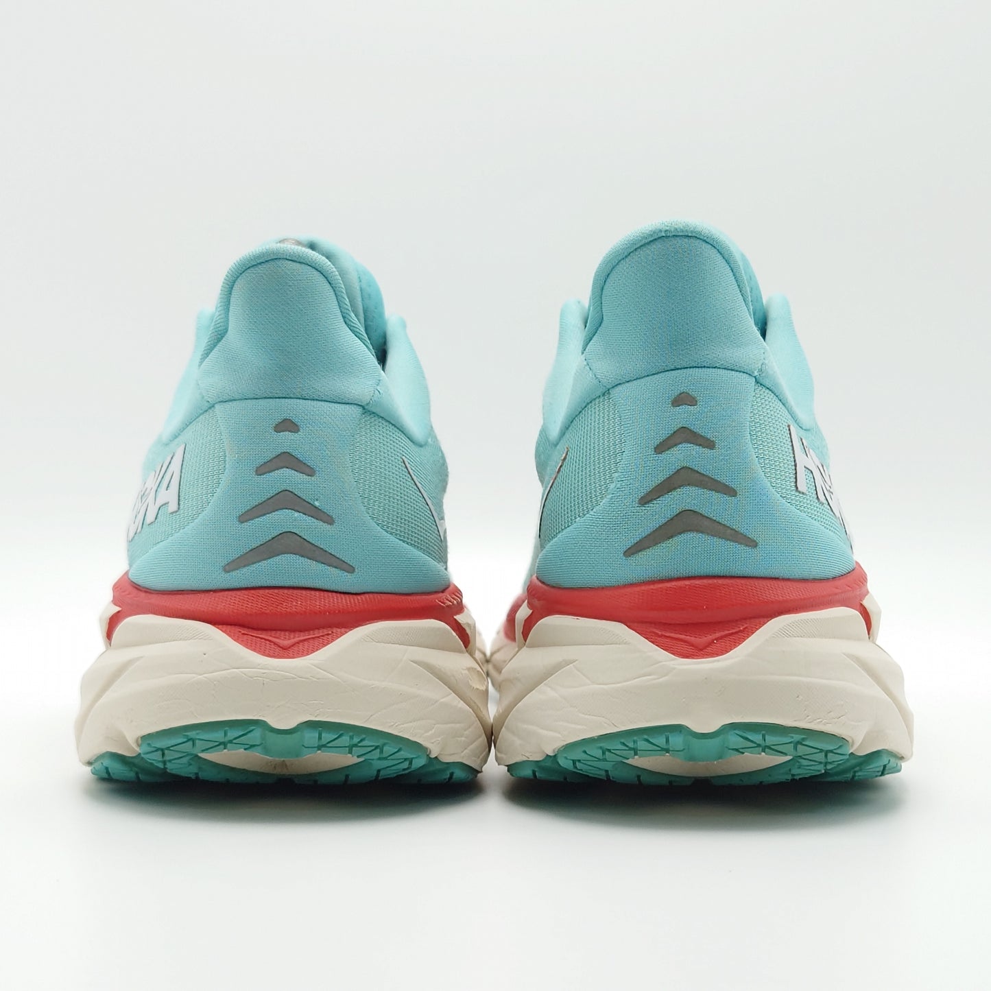 Hoka One One Clifton 8