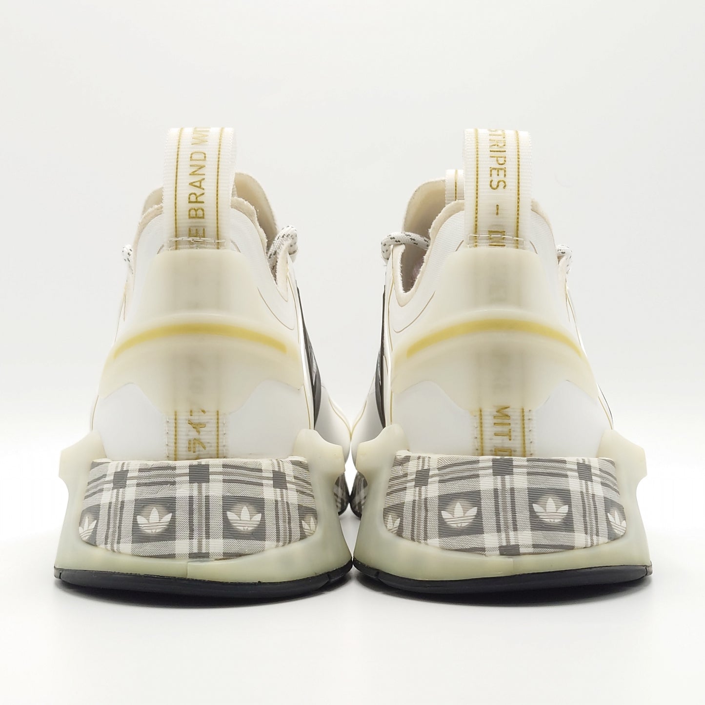 adidas NMD R1 V3