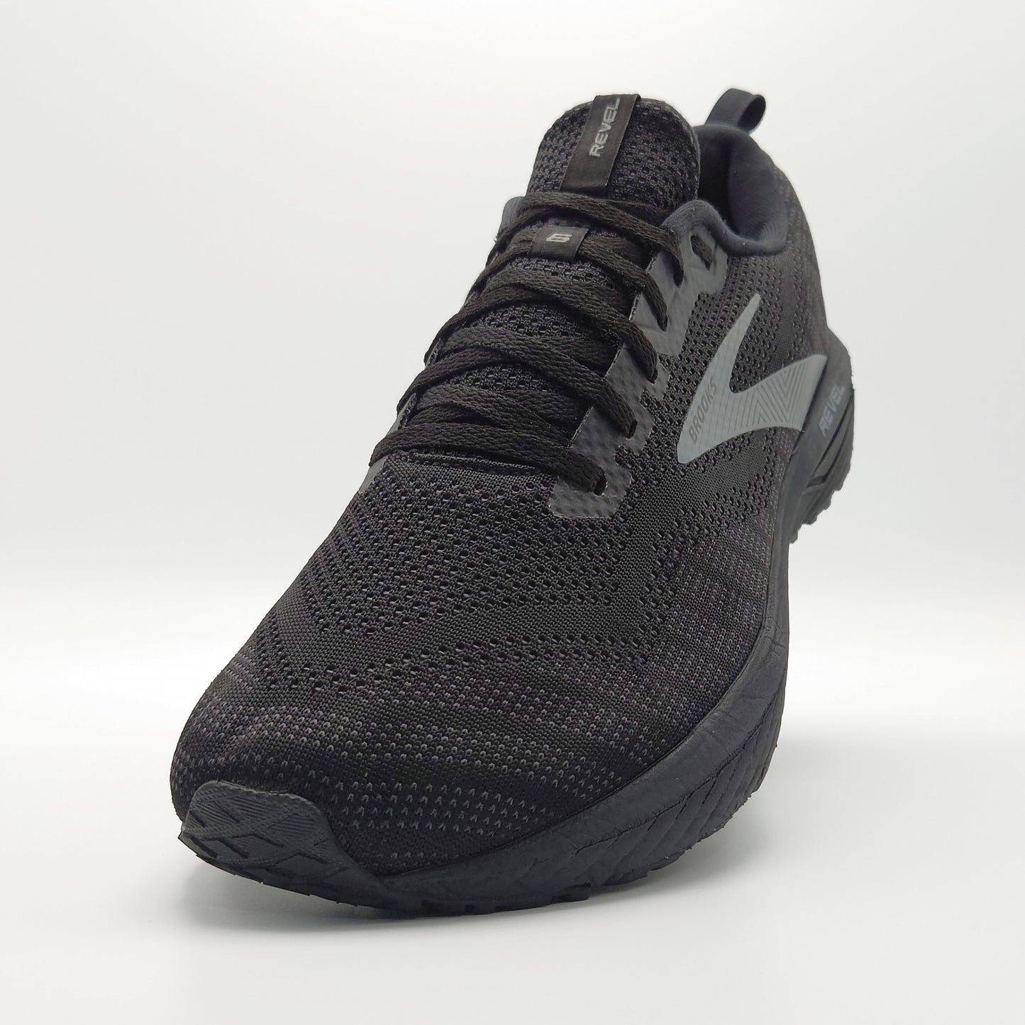 Brooks Revel 6