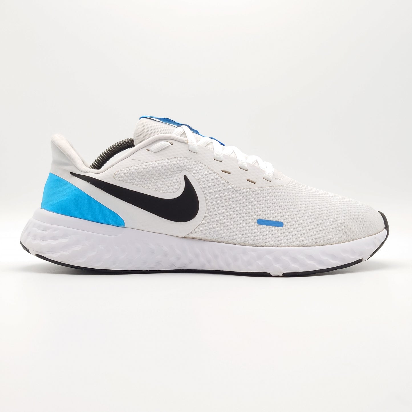 Nike Revolution 5