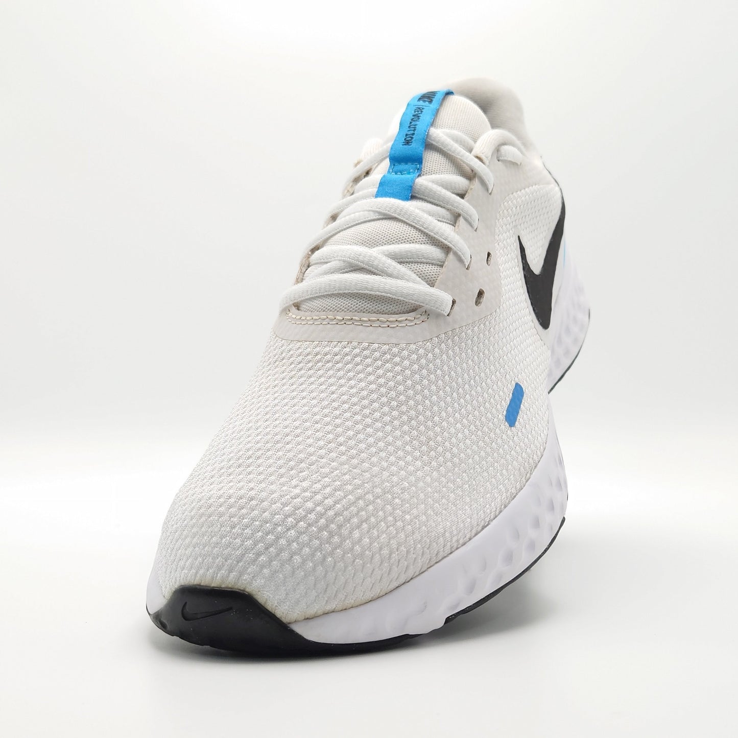 Nike Revolution 5