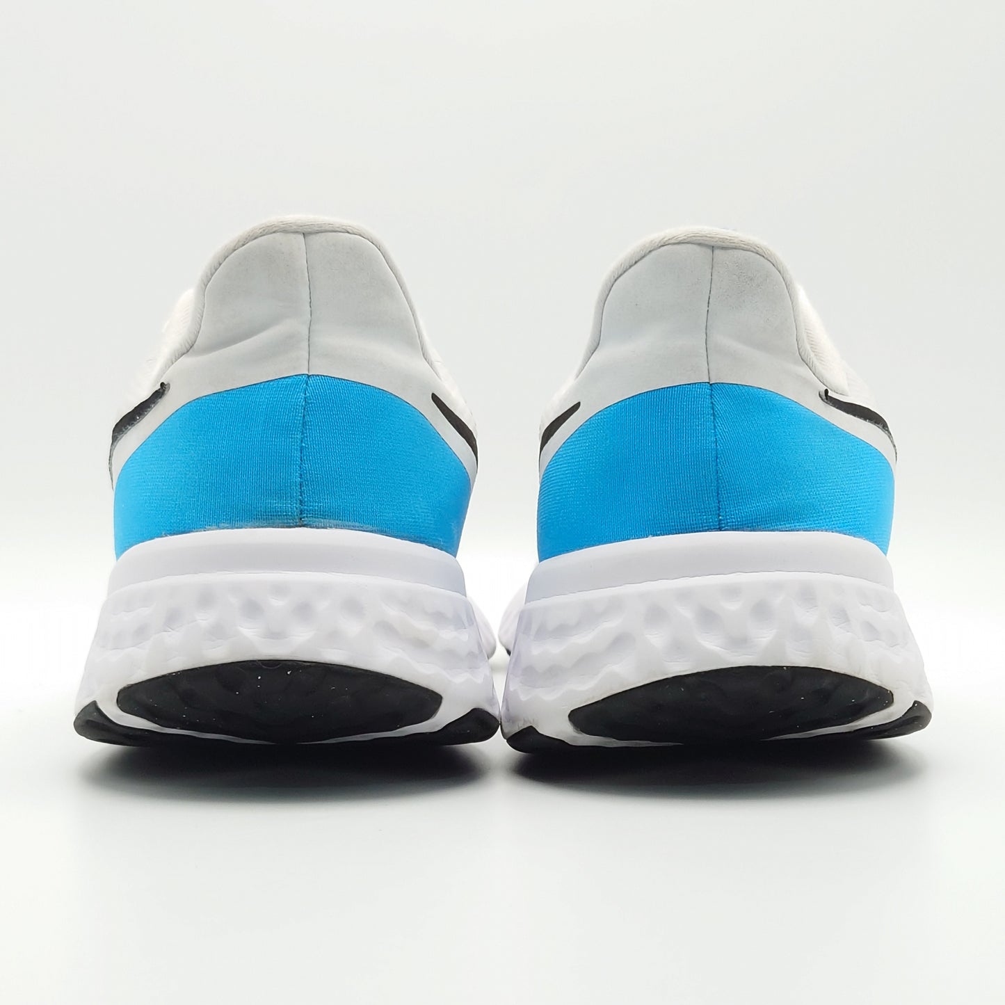 Nike Revolution 5