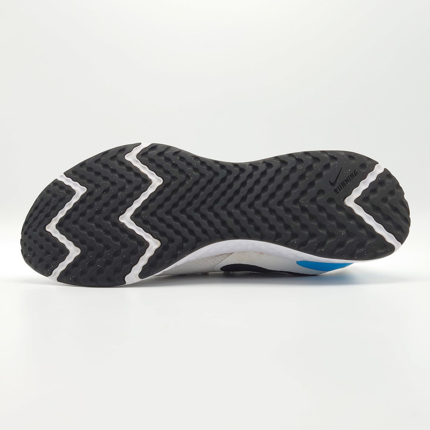 Nike Revolution 5