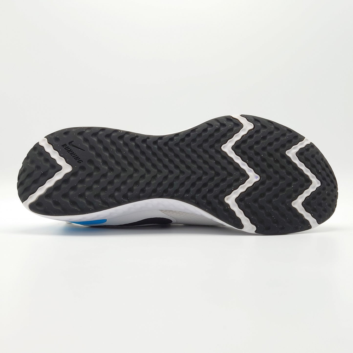 Nike Revolution 5