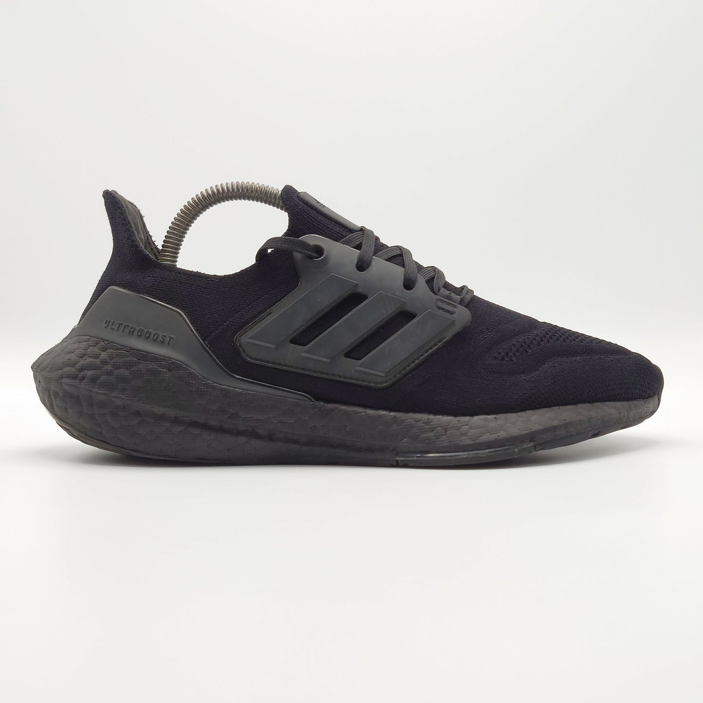 adidas UltraBoost 22