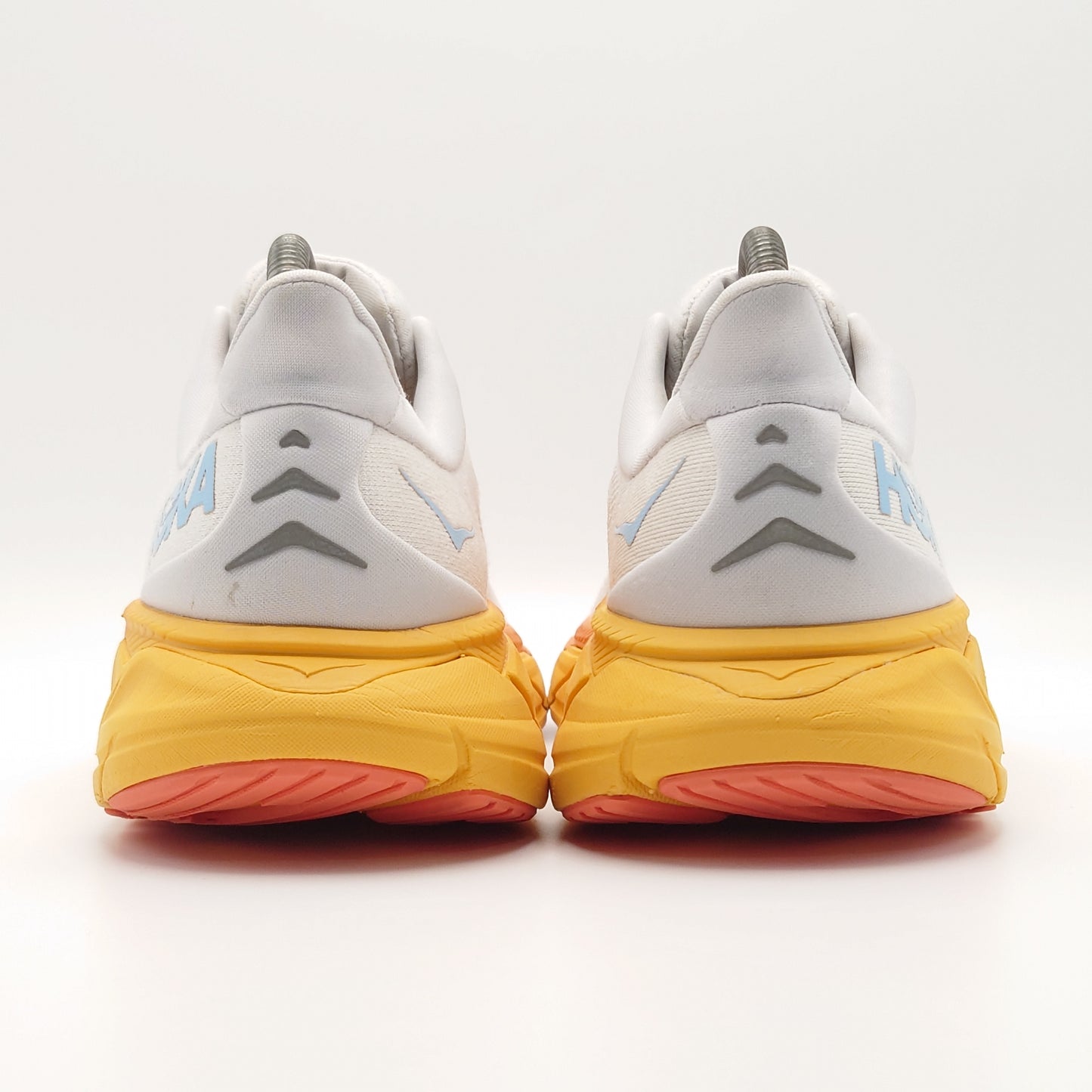 HOKA ONE ONE Arahi 6