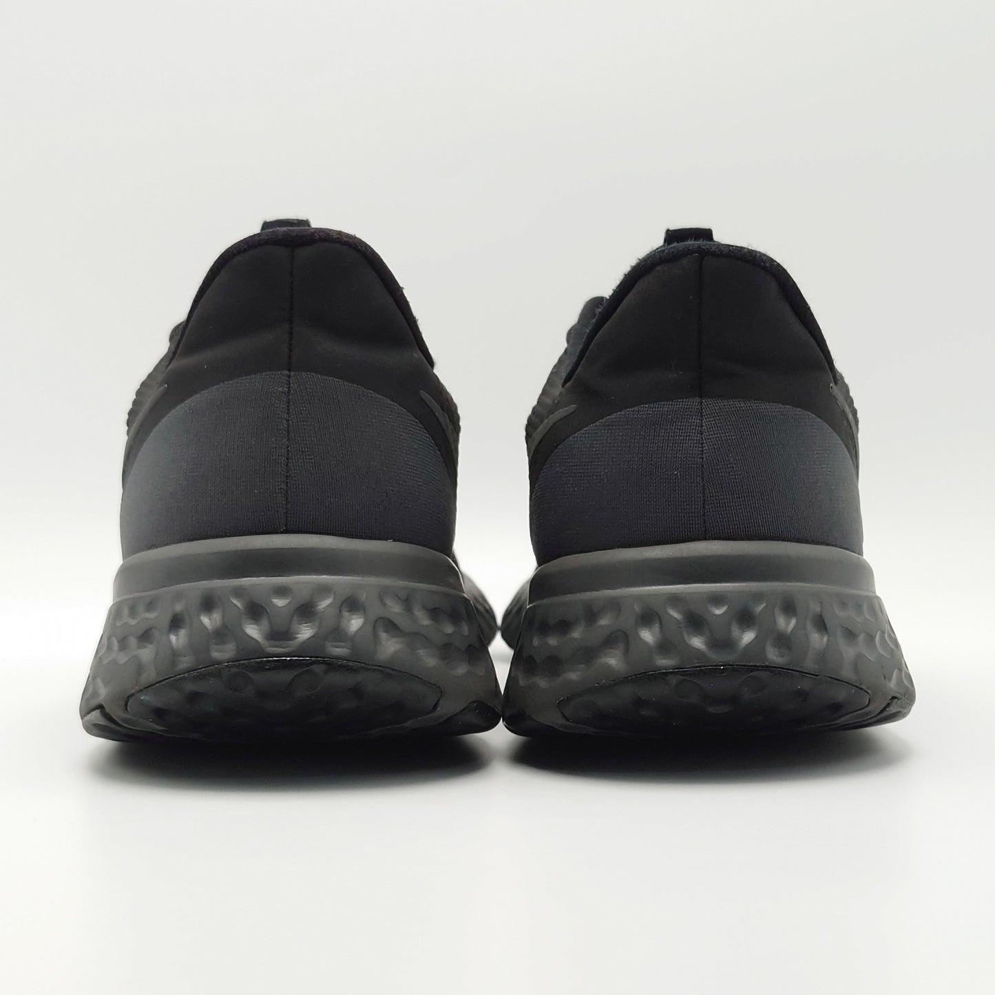 Nike Revolution 5