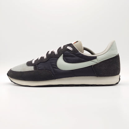 Nike Challenger OG