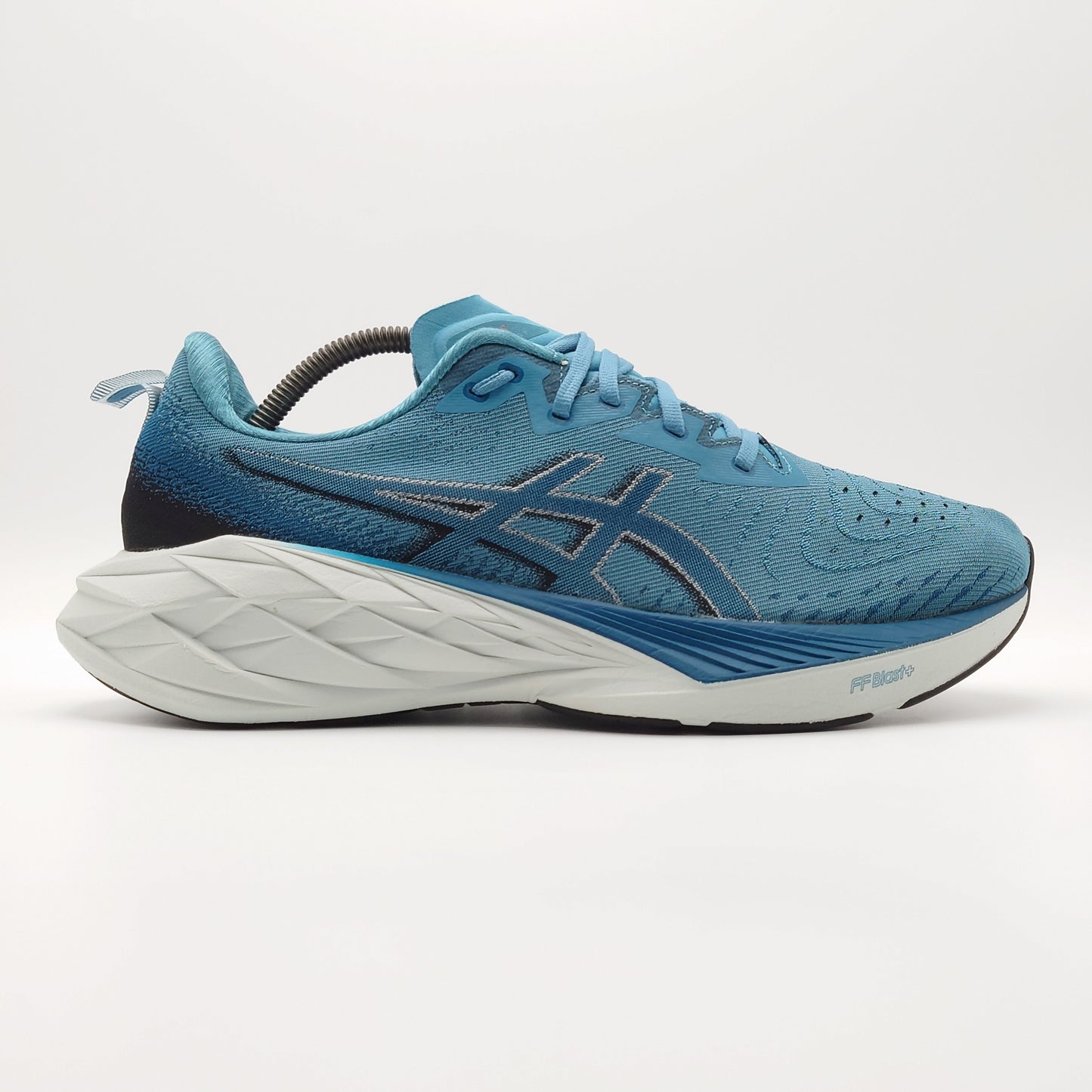 Asics Novablast 4
