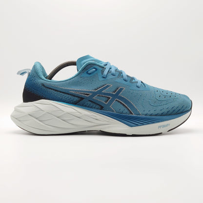 Asics Novablast 4