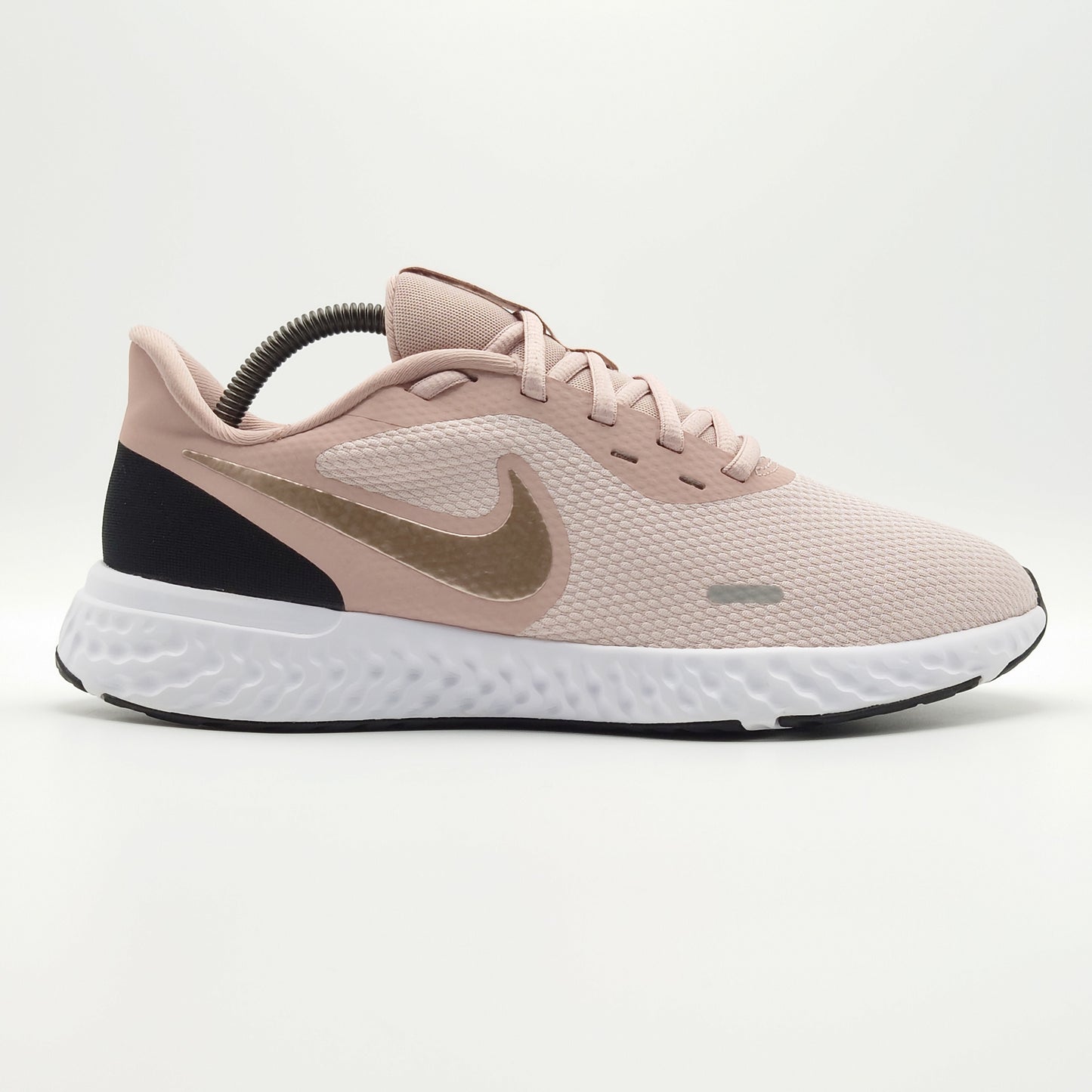 Nike Revolution 5
