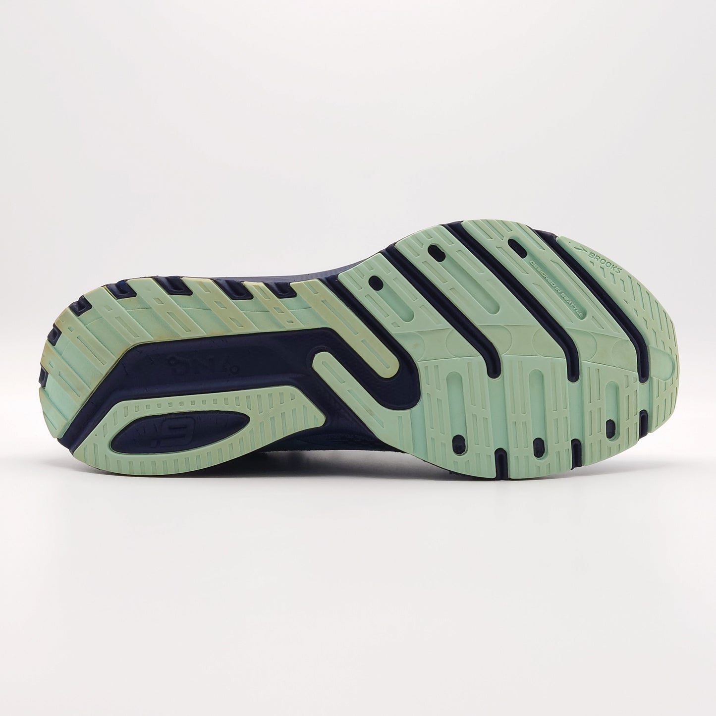 Brooks Launch 9