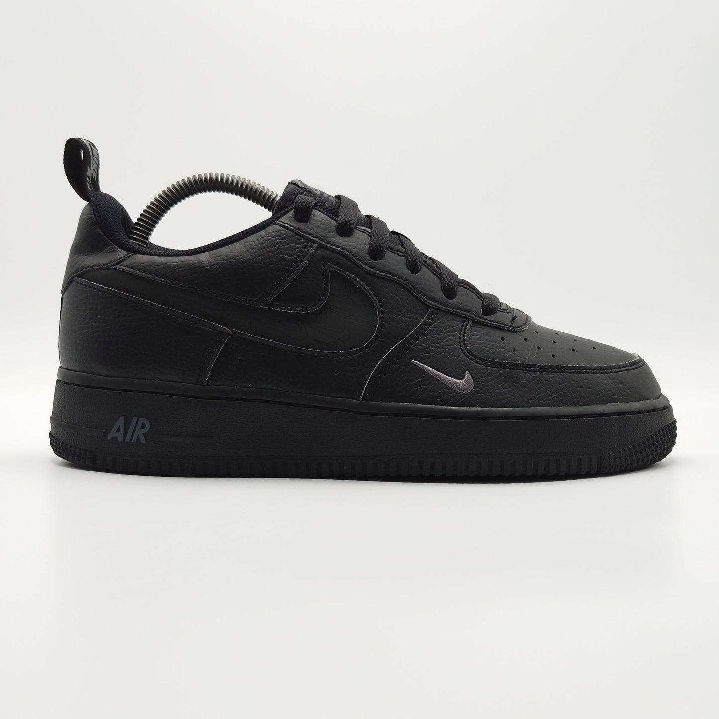 Nike Air Force 1 LV8