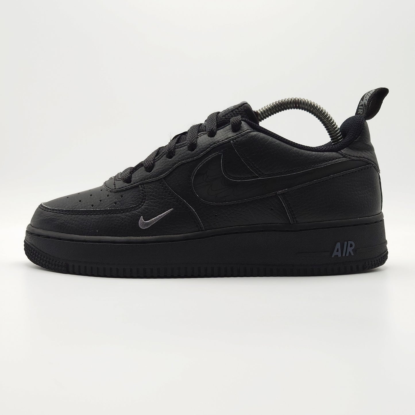 Nike Air Force 1 LV8