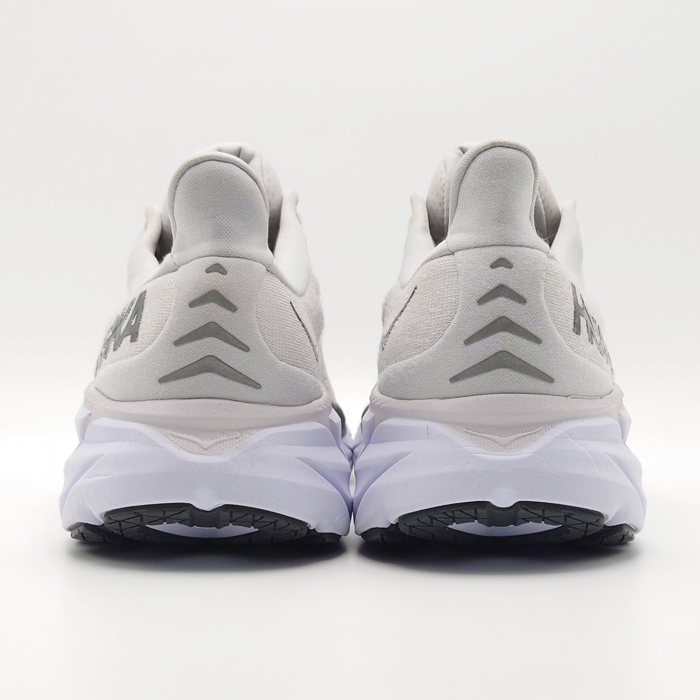 Hoka One One Clifton 8