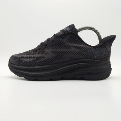 Hoka One One Clifton 9