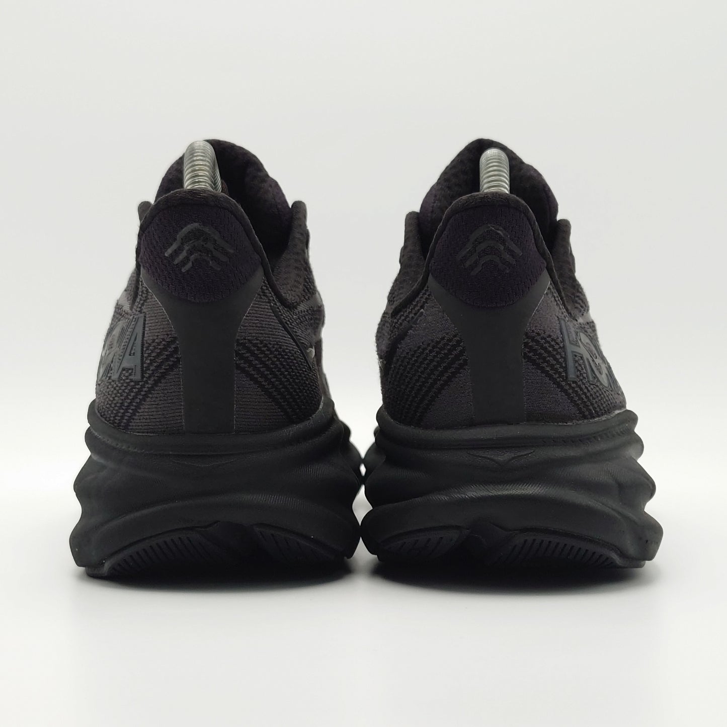 Hoka One One Clifton 9