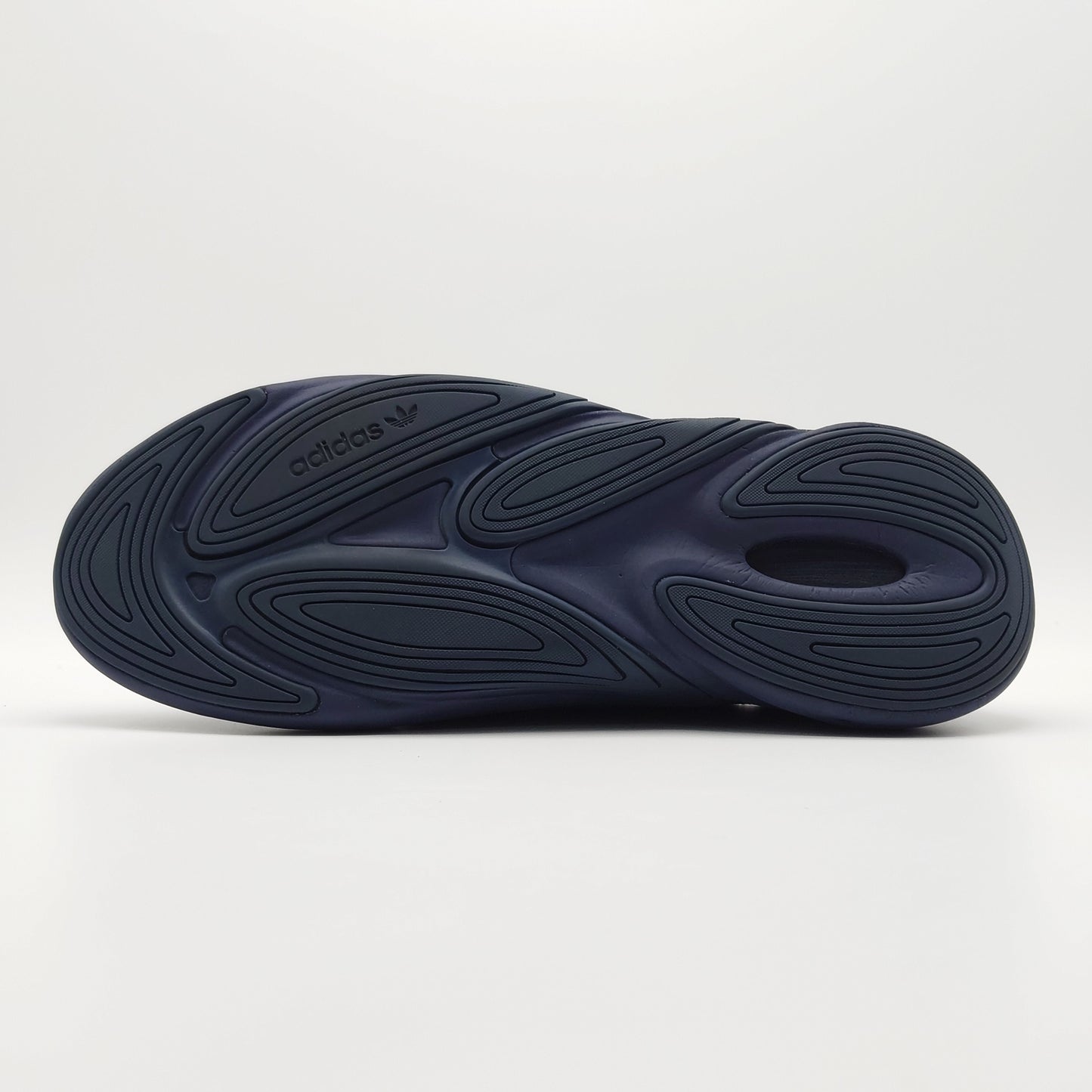 ADIDAS OZELIA