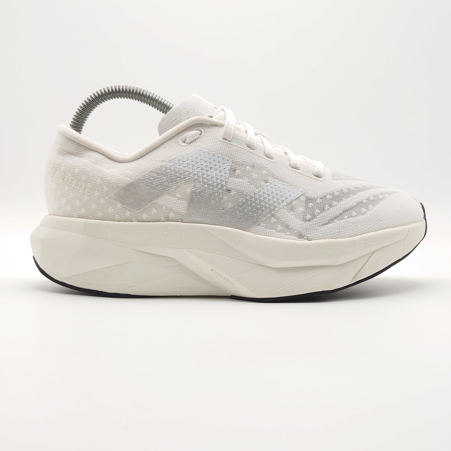 New Balance FuelCell Rebel v4