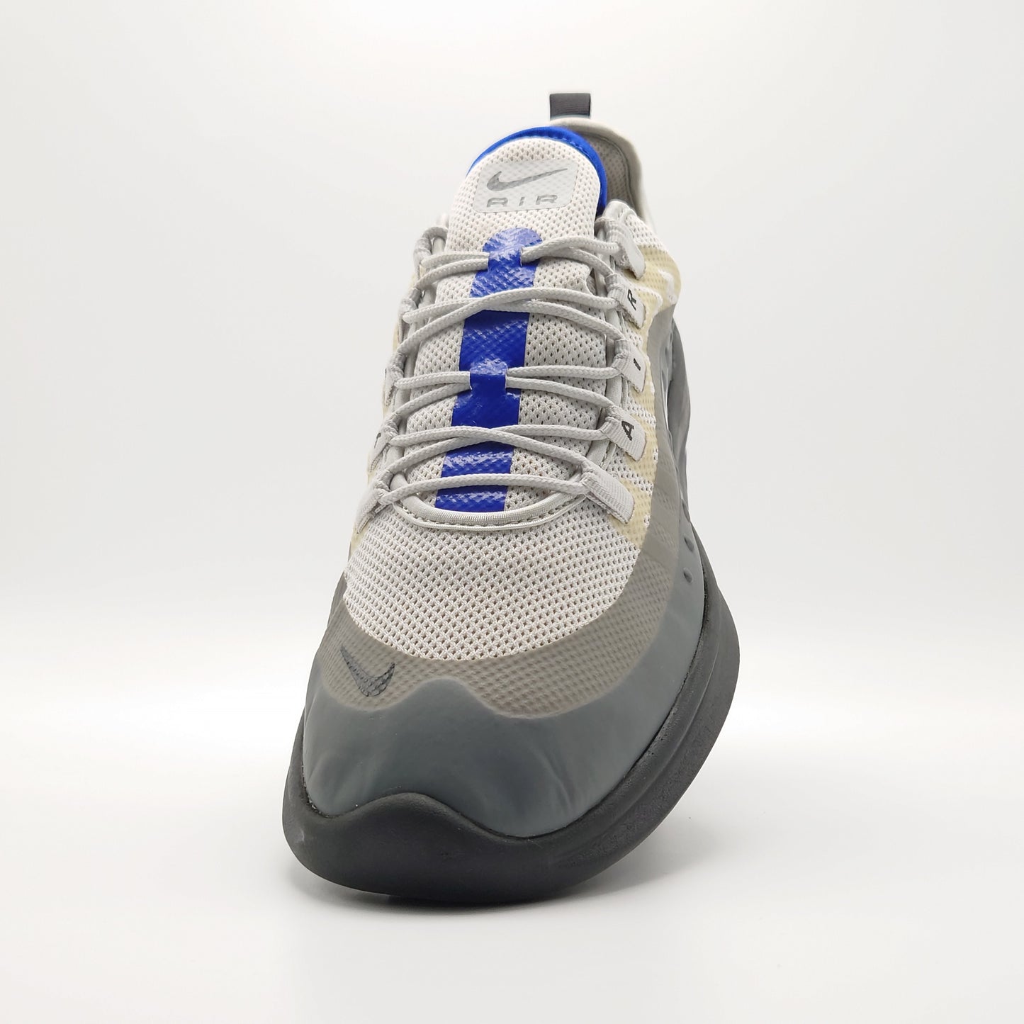Nike Air Max Axis