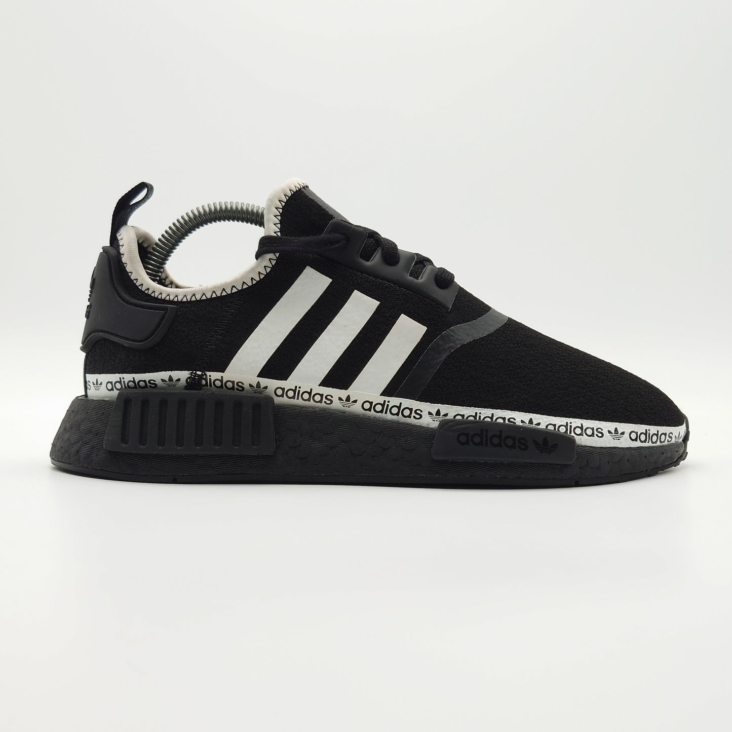 adidas NMD R1 Oreo