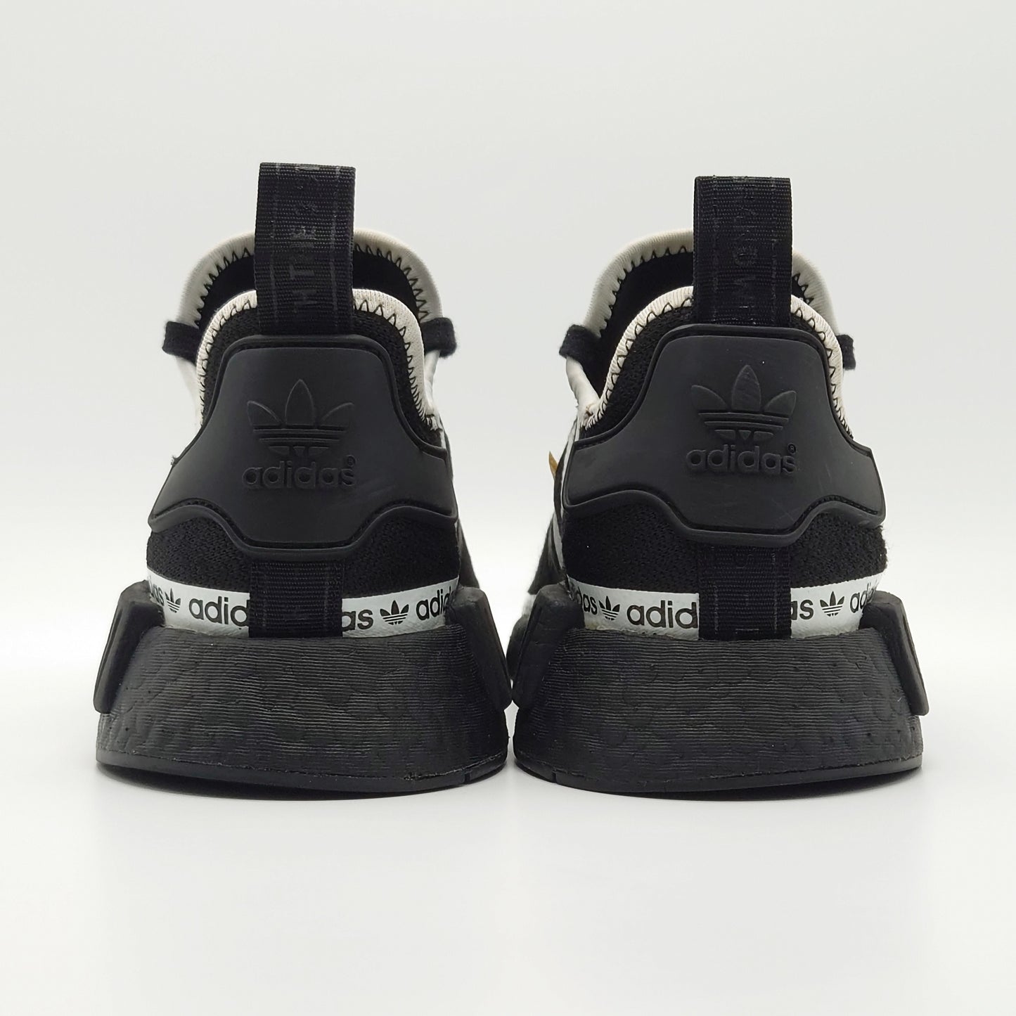 adidas NMD R1 Oreo