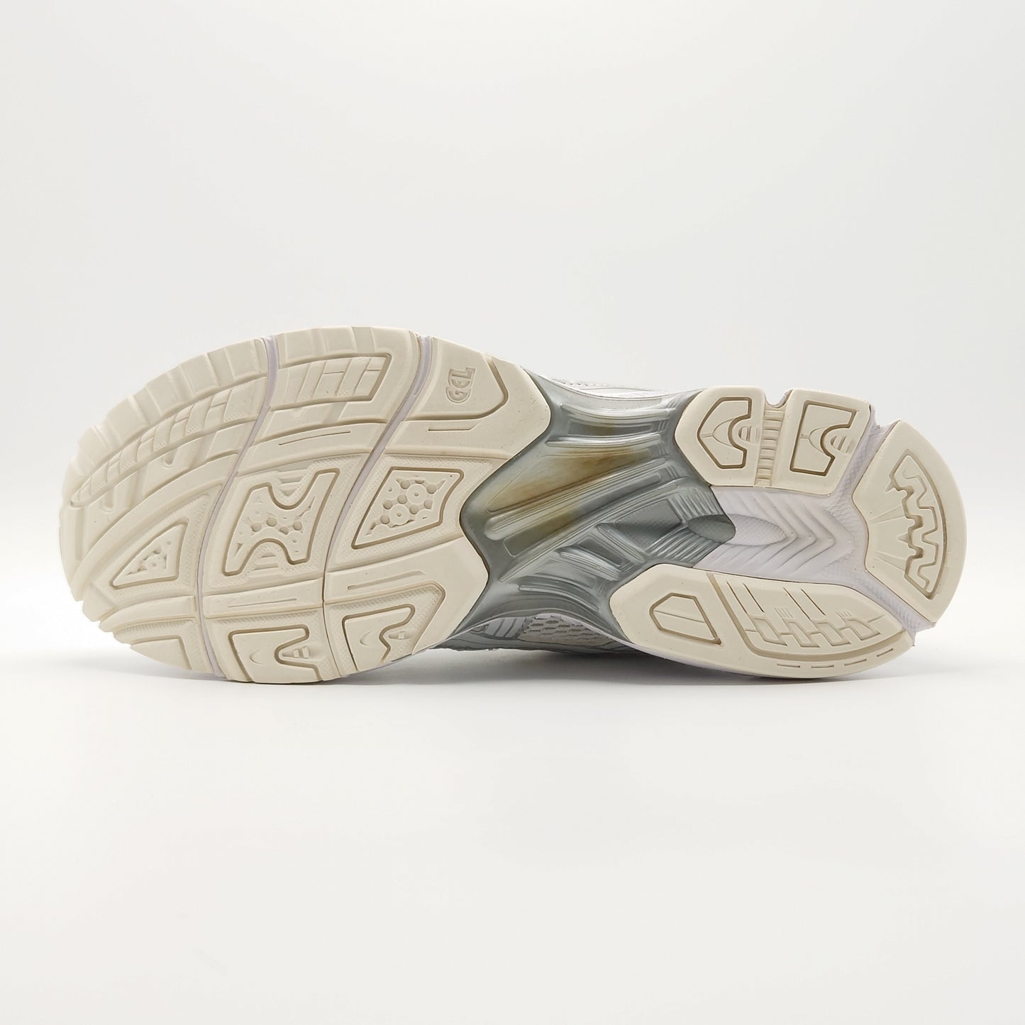 ASICS Gel-Kayano 14