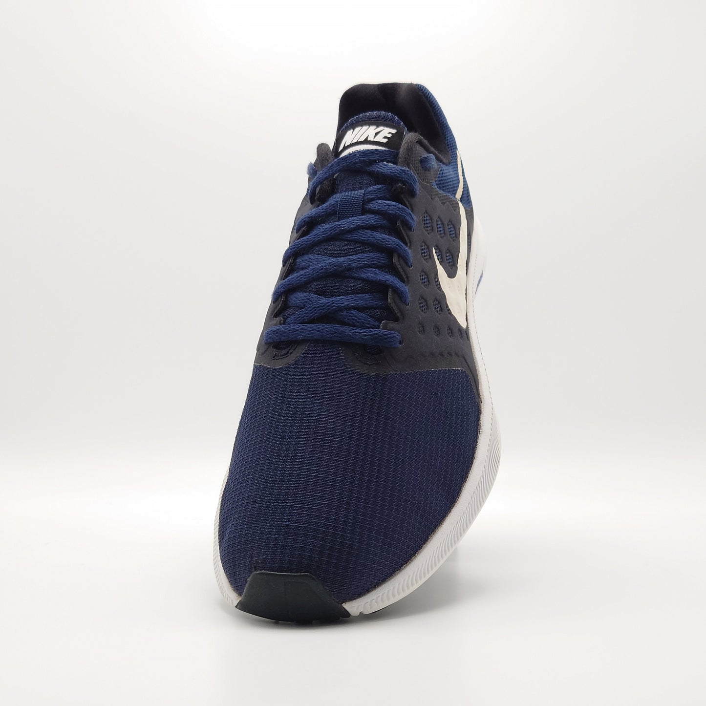 Nike Downshifter 7 Low-Top