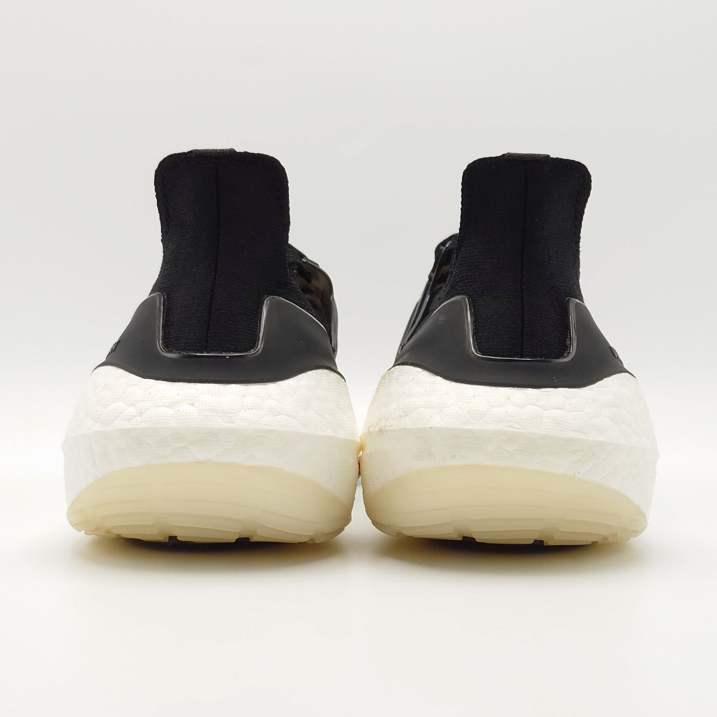 adidas Ultra Boost 21