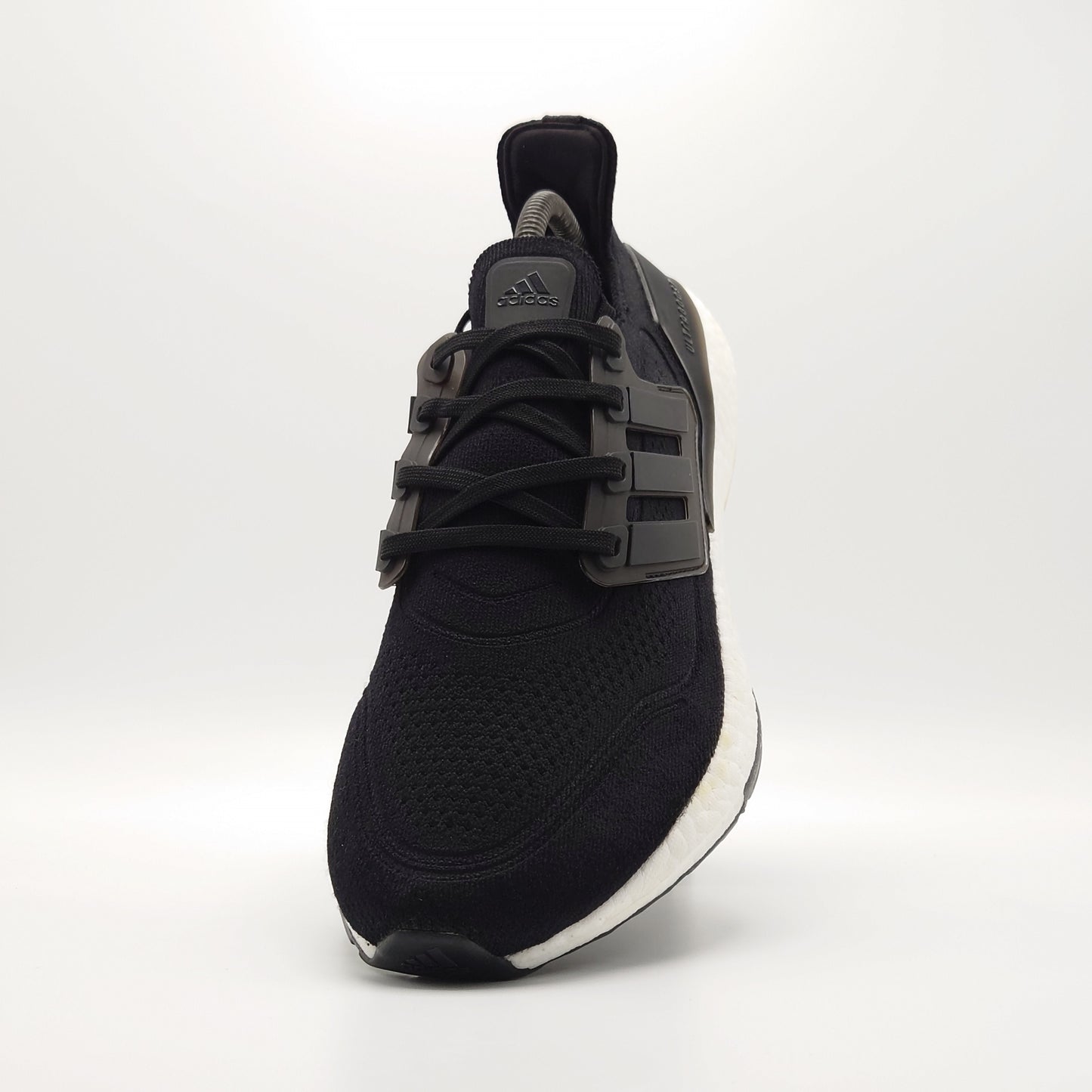 adidas Ultra Boost 21