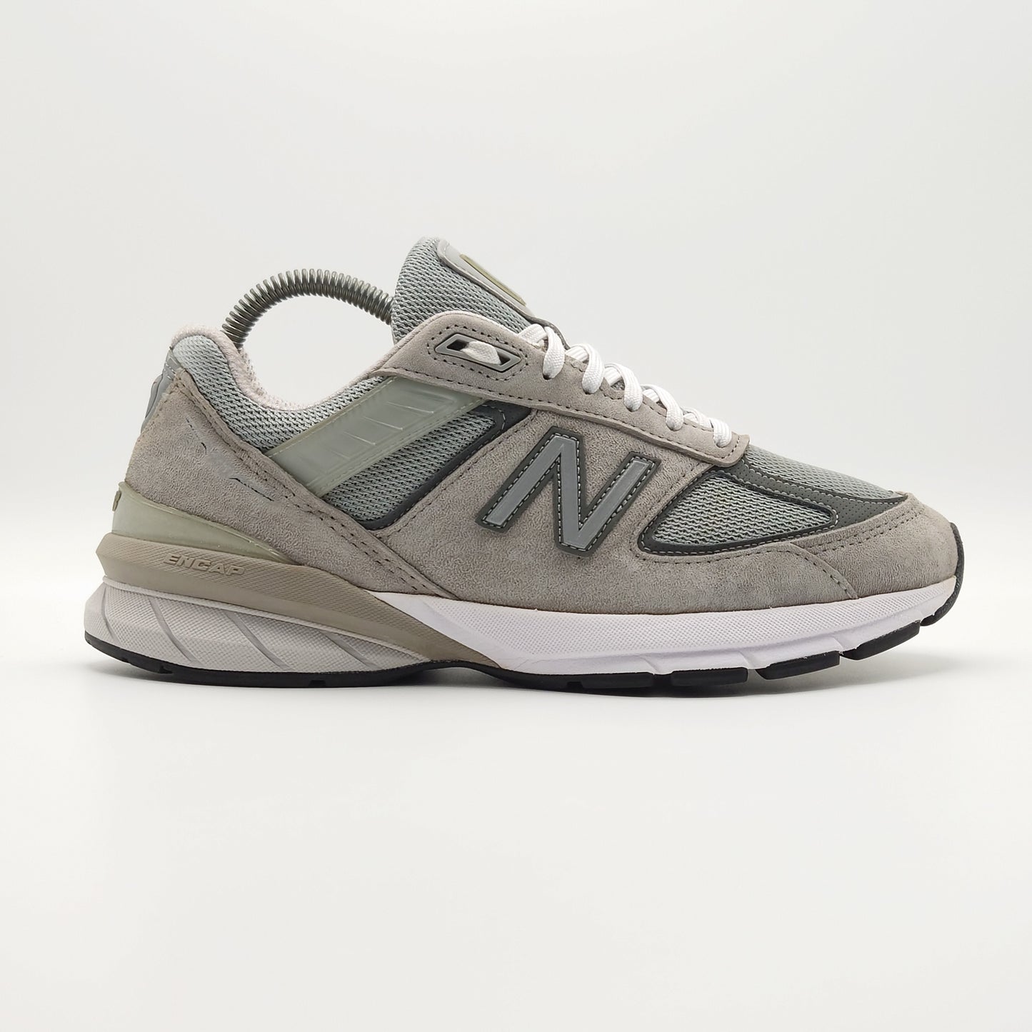 New Balance 990v5