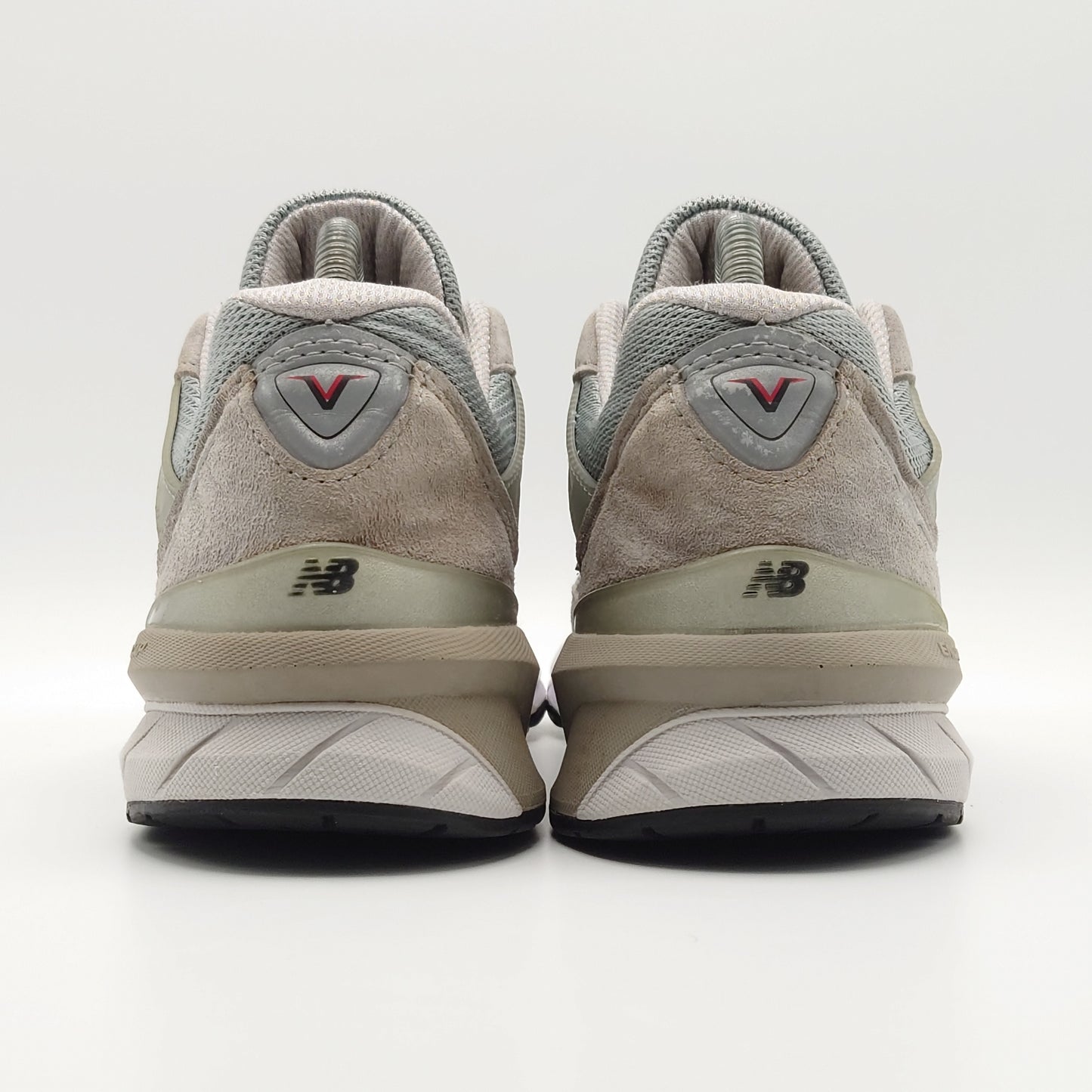 New Balance 990v5