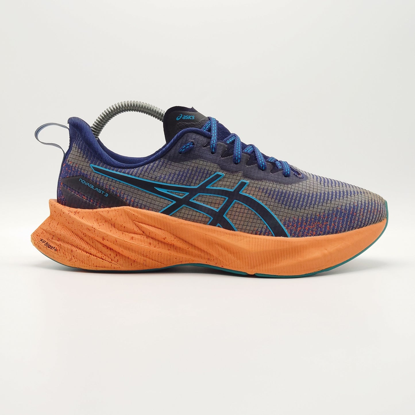 ASICS Novablast 3 LE