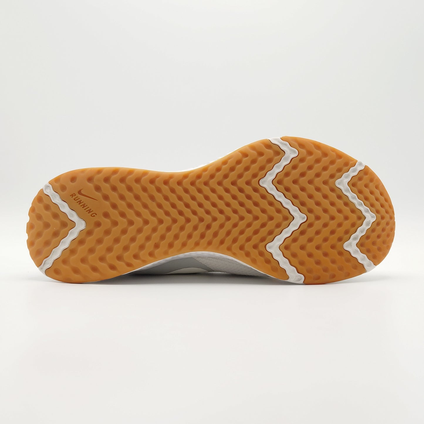Nike Revolution 5