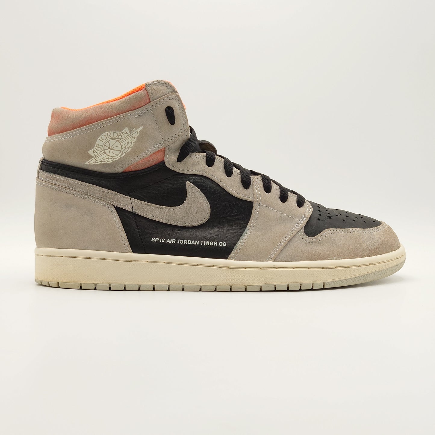 Nike Jordan 1 Retro High