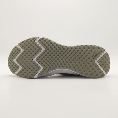 Nike Revolution 5