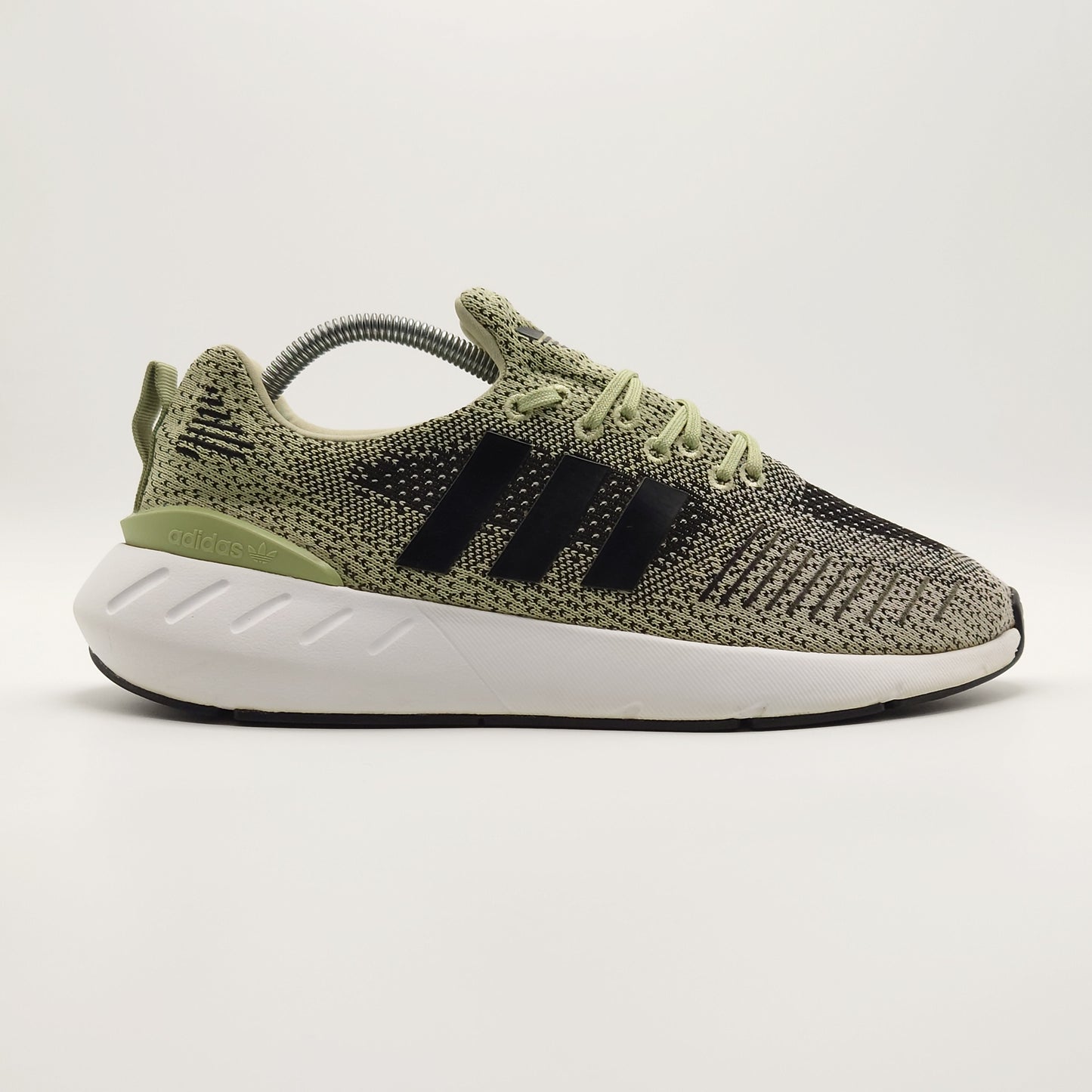 adidas Swift Run 22