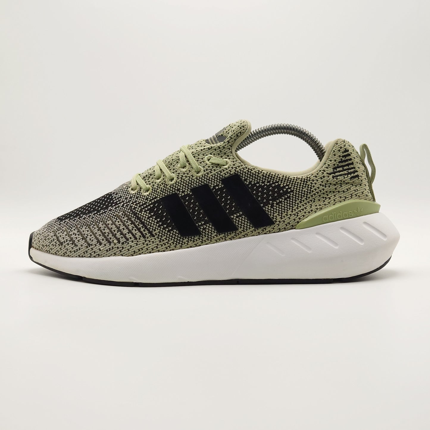 adidas Swift Run 22
