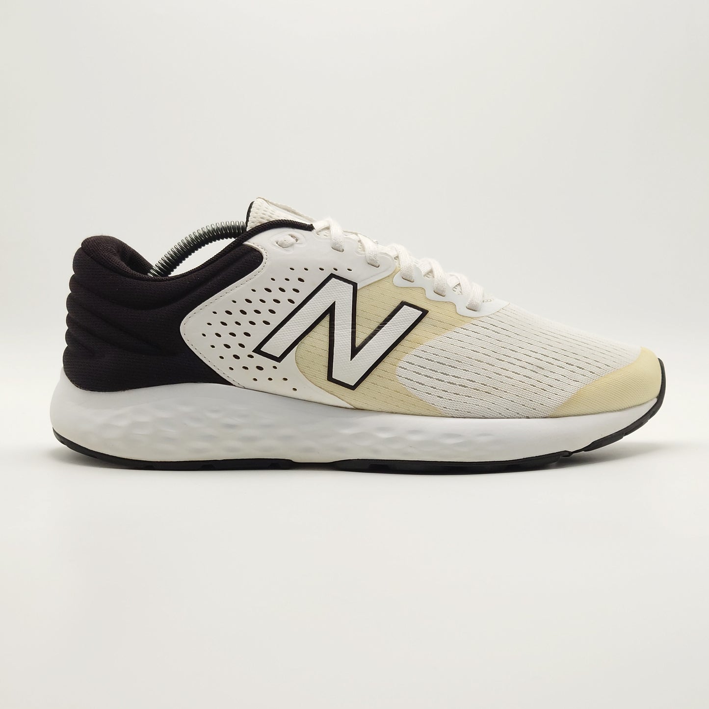 New Balance 520 V7