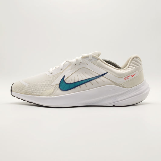 Nike Quest 5