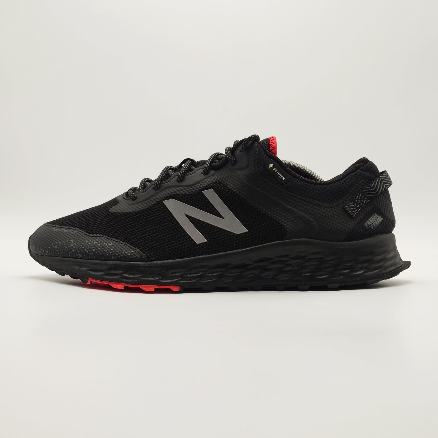 New Balance Fresh Foam Arishi GORE-TEX Trail
