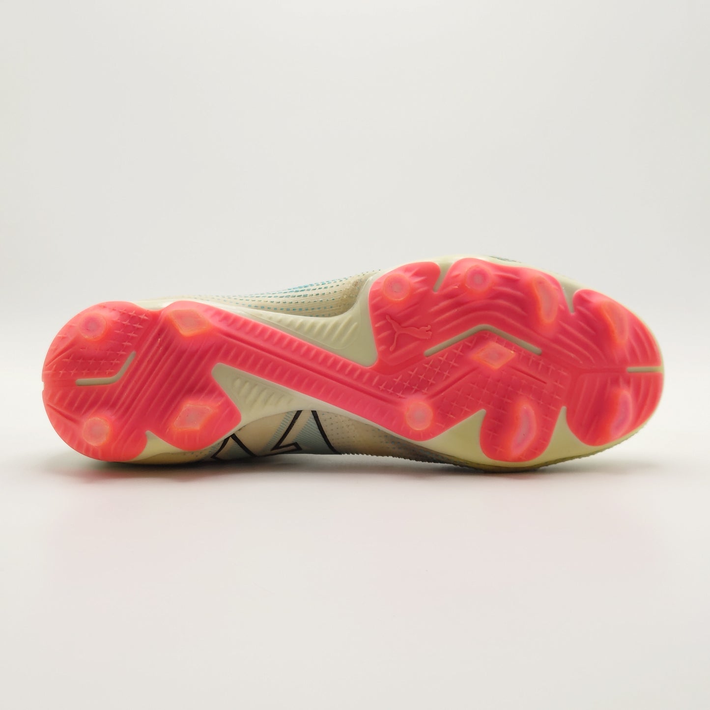 PUMA FUTURE 7 MATCH+ LaceLess FG/AG