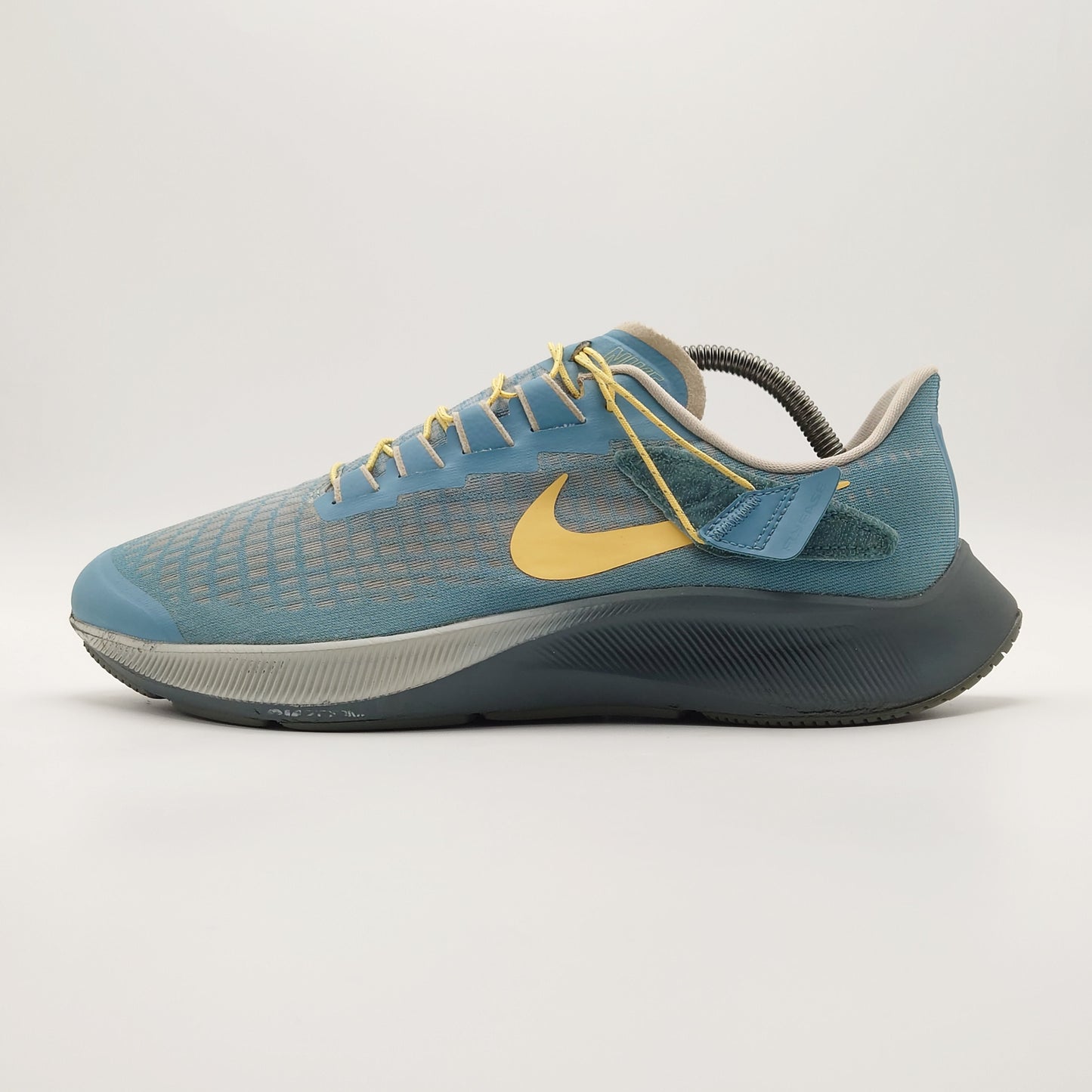Nike Air Zoom Pegasus 37 Flyease
