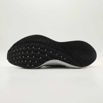 Nike Air Zoom Vomero 16