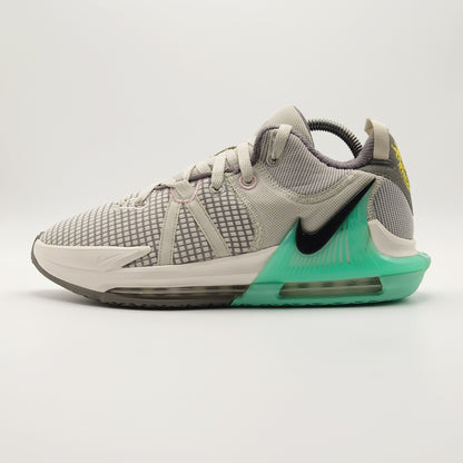 Nike LeBron Witness 8