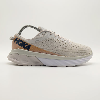 HOKA One One Arahi 4