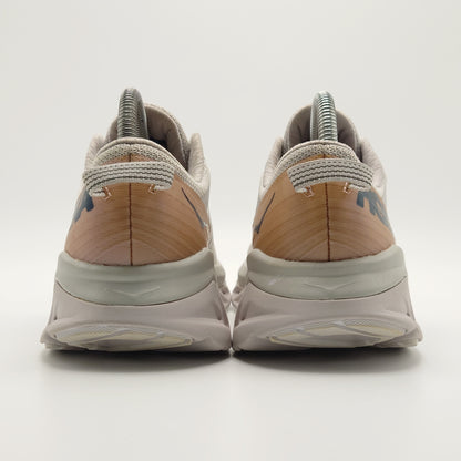 HOKA One One Arahi 4