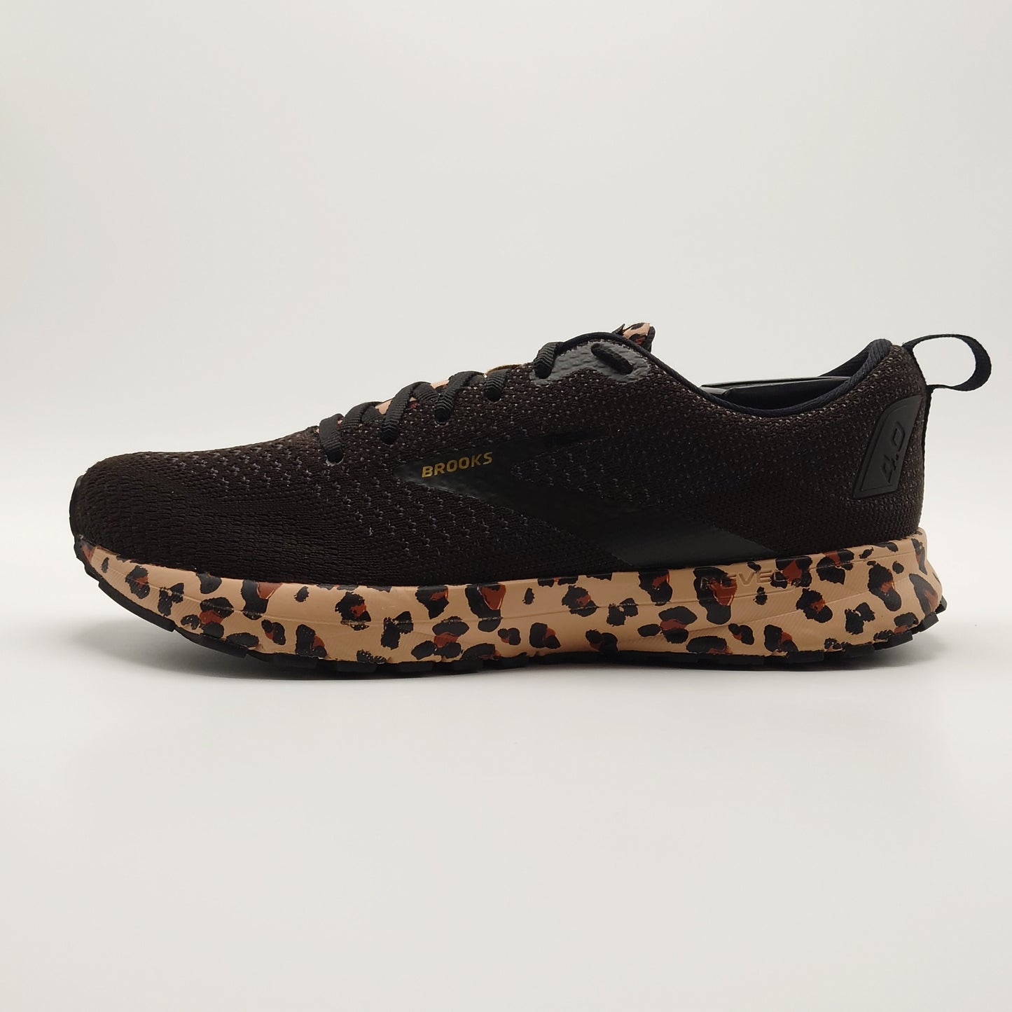 Brooks Revel 4 Leopard